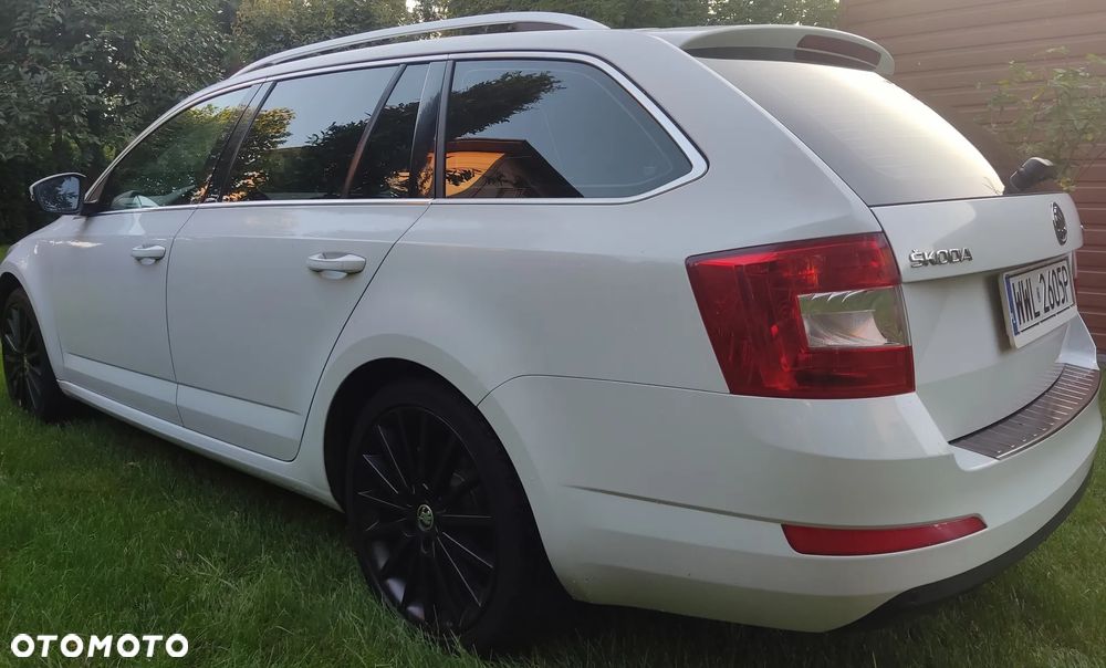 Skoda Octavia Combi 1.6 TDI (Green tec) DSG Style - 5