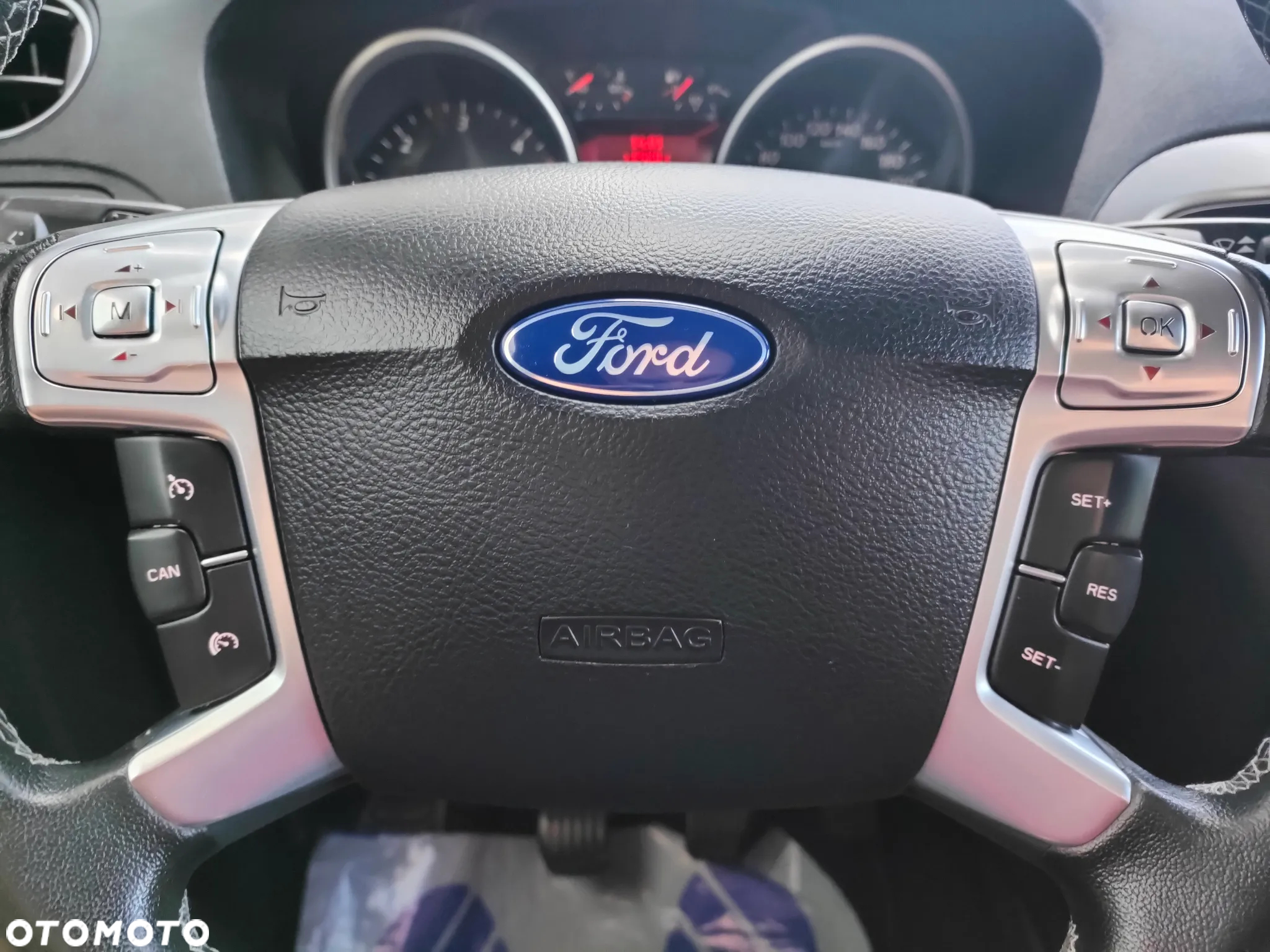 Ford Galaxy 2.0 TDCi Trend - 23
