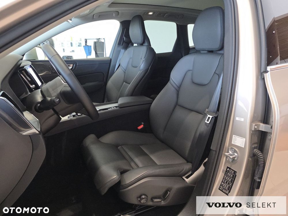 Volvo XC 60 - 22