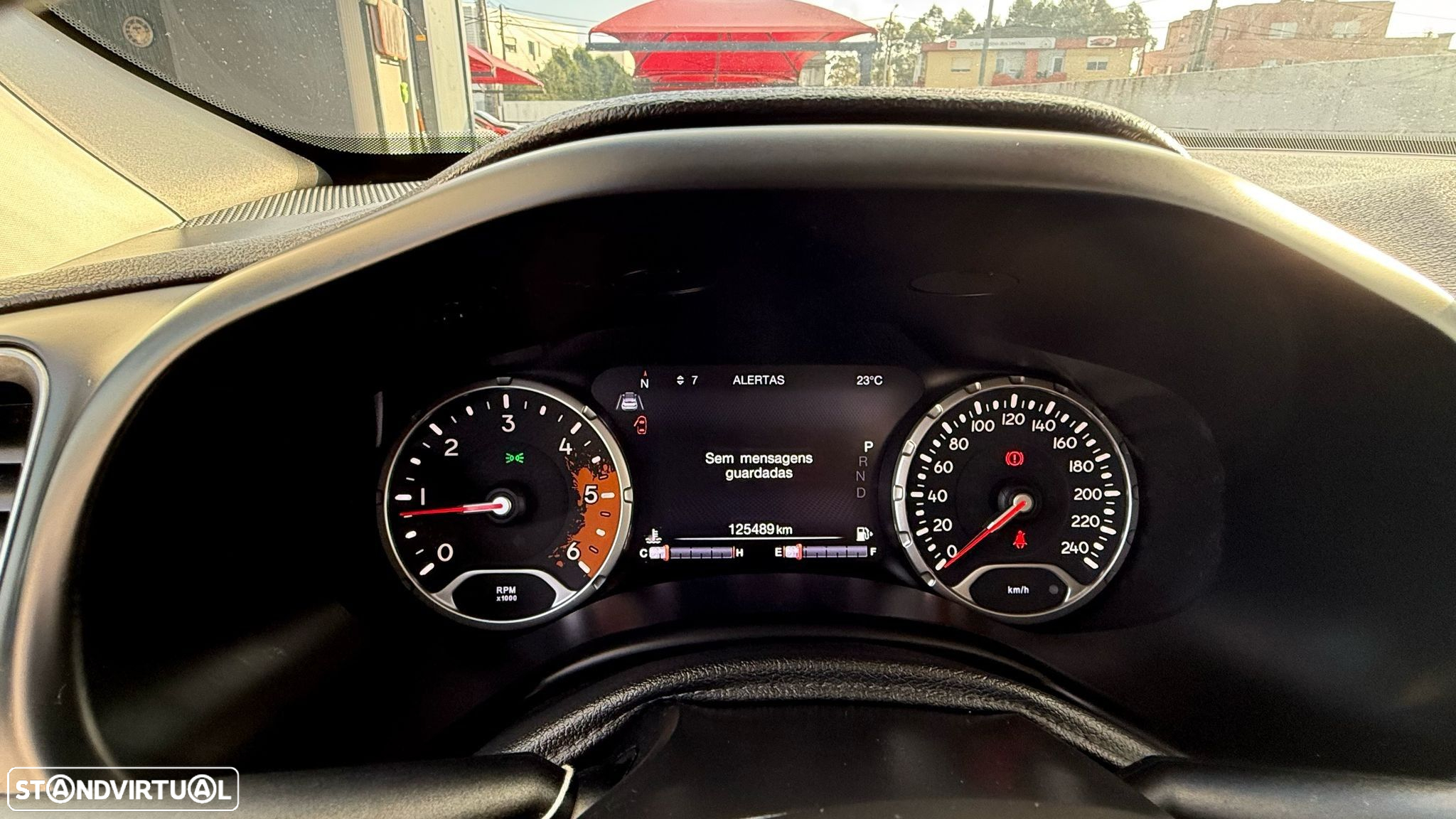 Jeep Renegade 1.6 MJD Limited DCT - 33