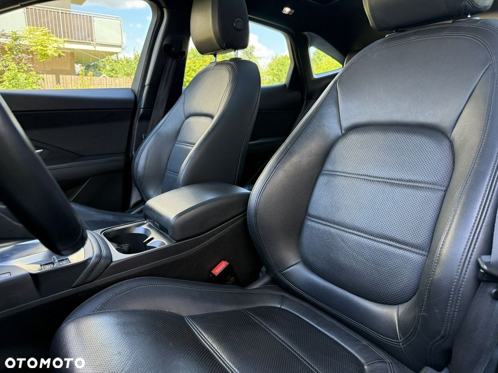 Jaguar E-Pace 2.0 i4P AWD R-Dynamic S - 23