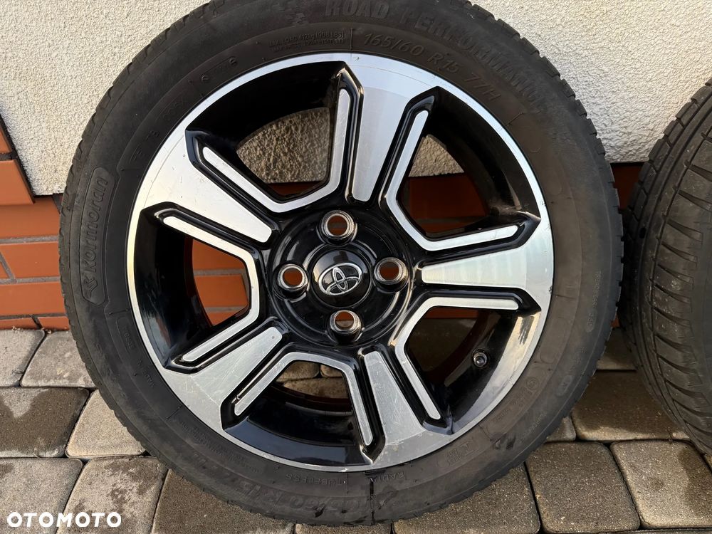 TOYOTA Aygo koła letnie 15" 4x100mm, oryginalne z TPMS - 3