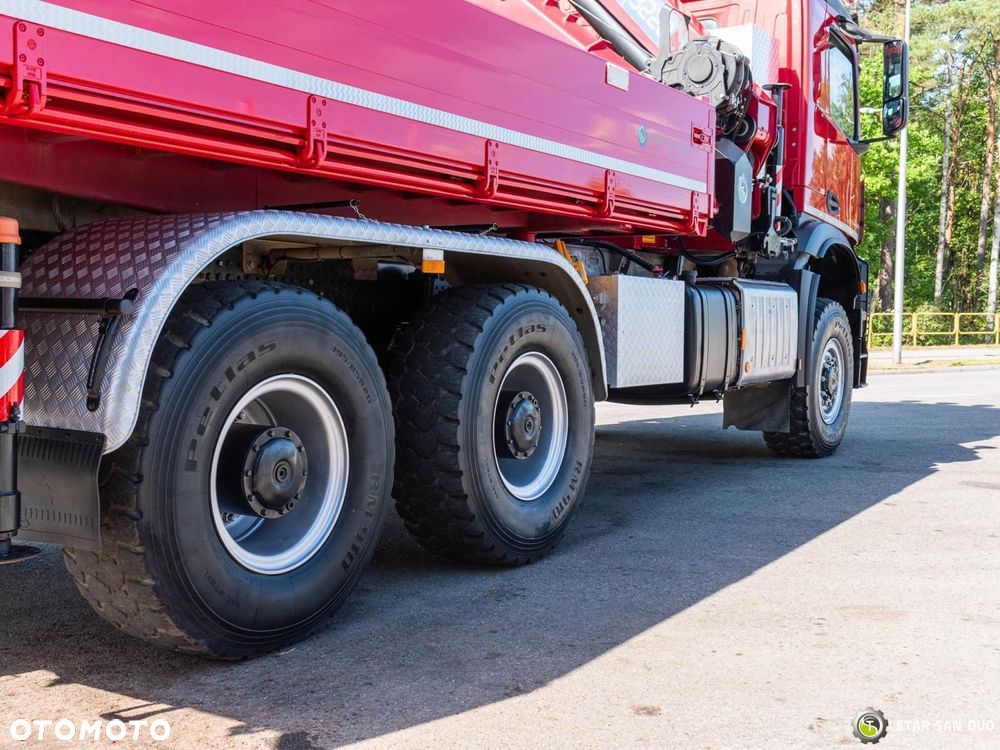 Mercedes-Benz AROCS 3345 6x6 HMF 3220 K hds Żuraw wywrotka - 21
