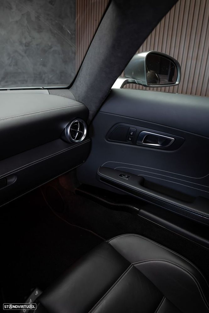 Mercedes-Benz SLS 63 AMG - 58