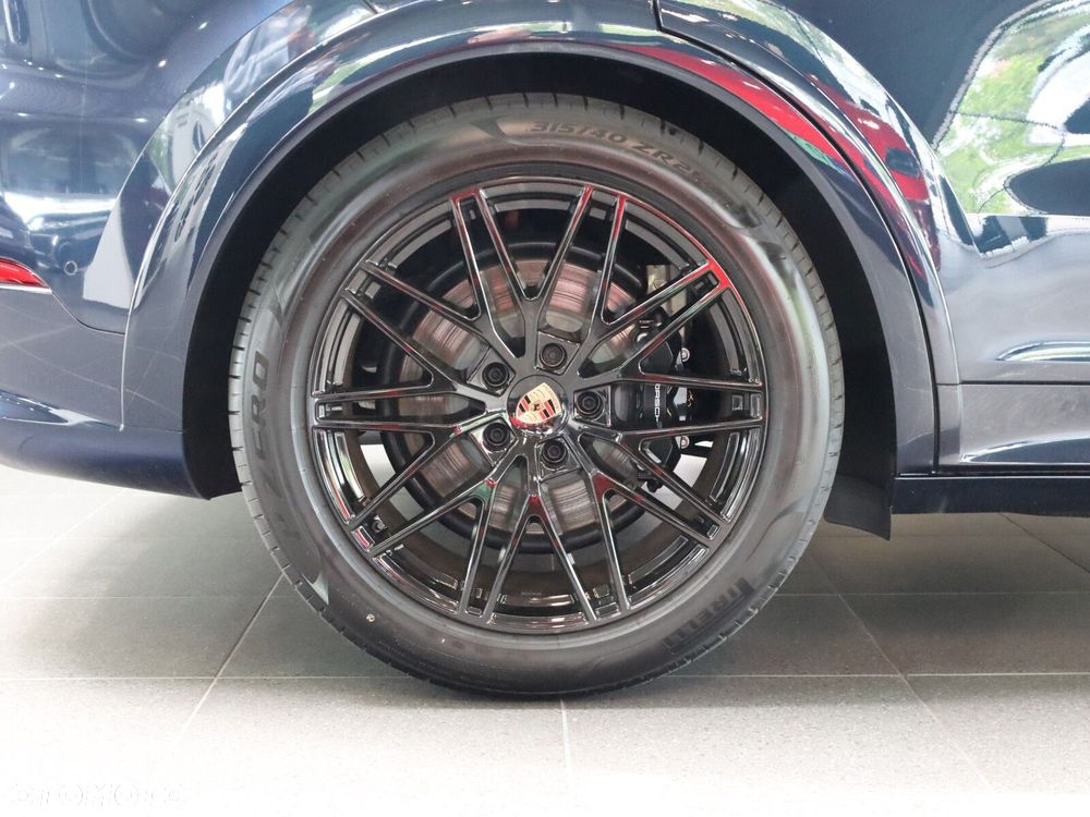 Porsche Cayenne - 35