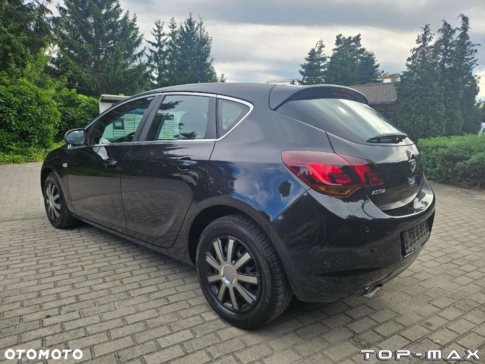 Opel Astra - 10