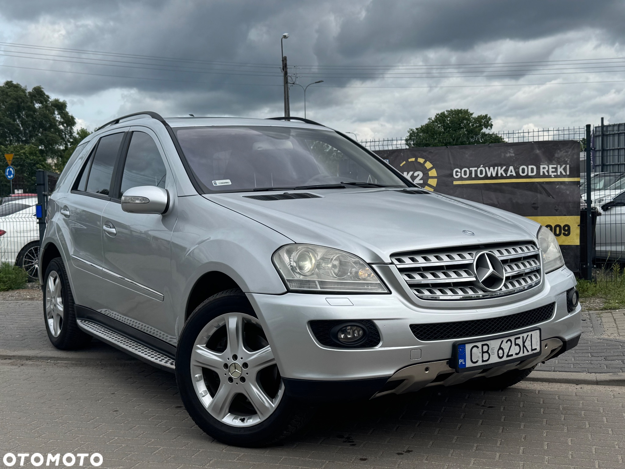 Mercedes-Benz ML 350 4MATIC 7G-TRONIC - 11