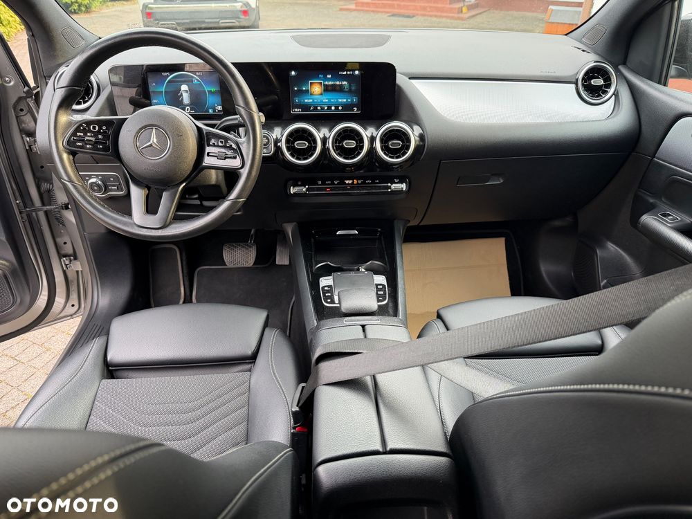 Mercedes-Benz Klasa B 180 7G-DCT Edition 2021 - 28