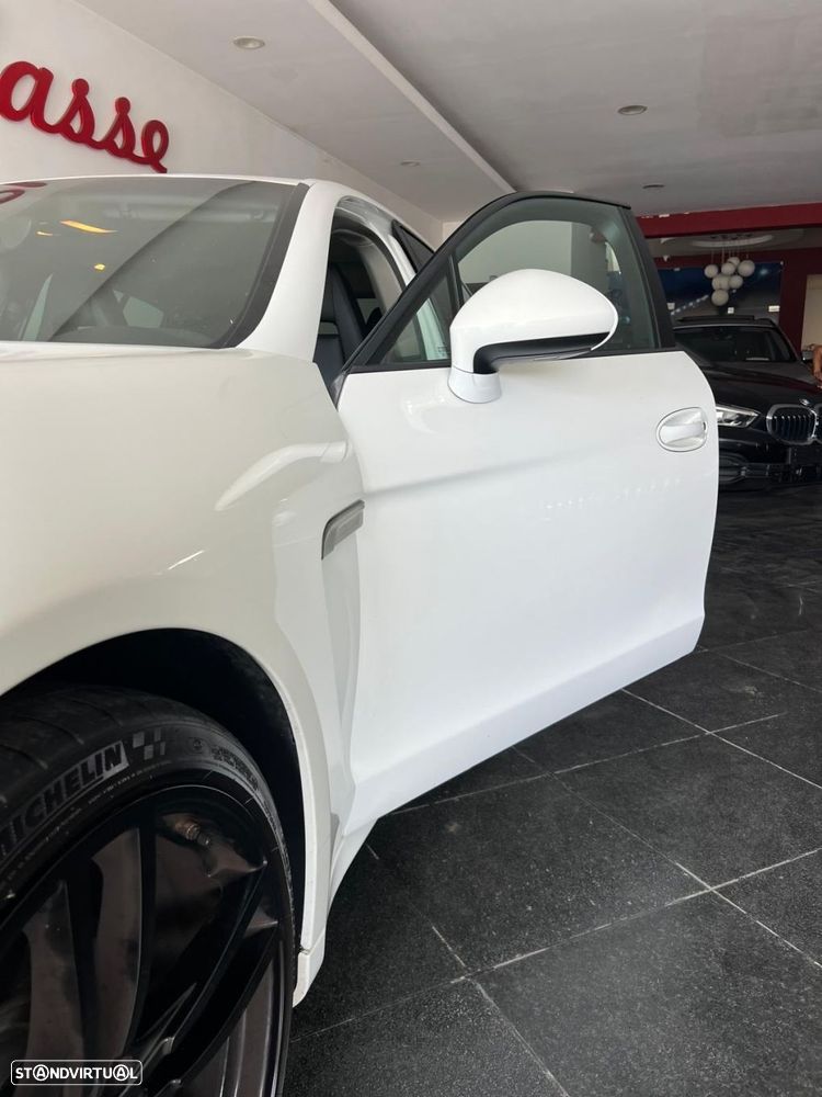 Porsche Panamera 3.0 V6 - 6