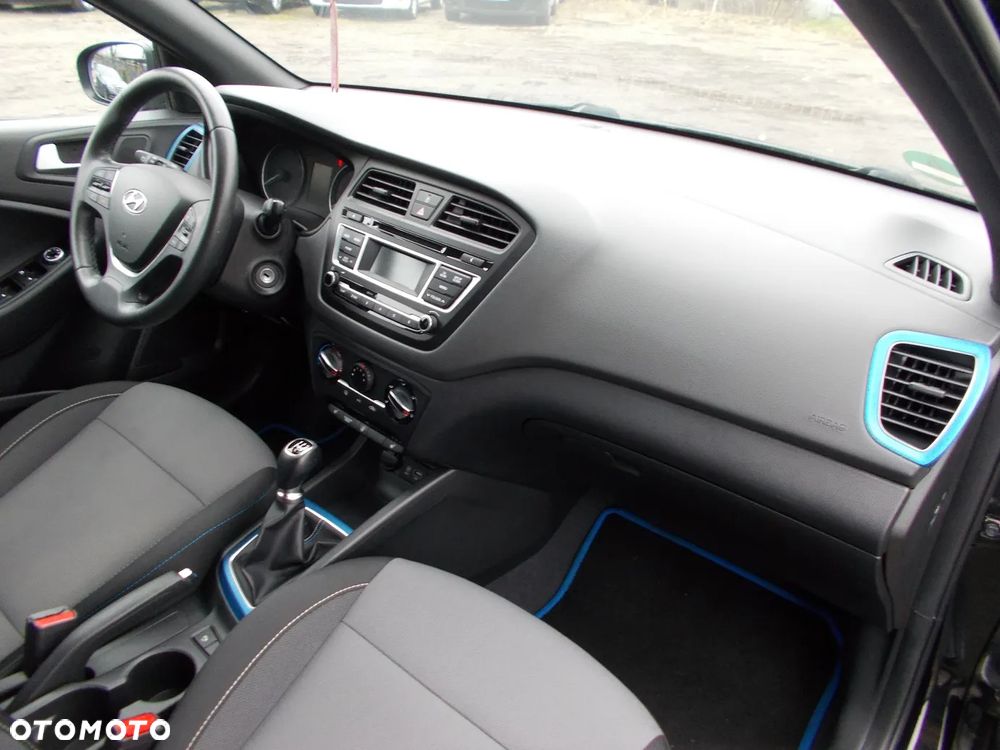 Hyundai i20 1.2 Passion Plus - 13