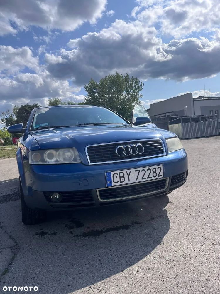 Audi A4 - 1