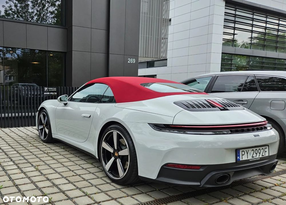 Porsche 911 Carrera Cabrio - 1