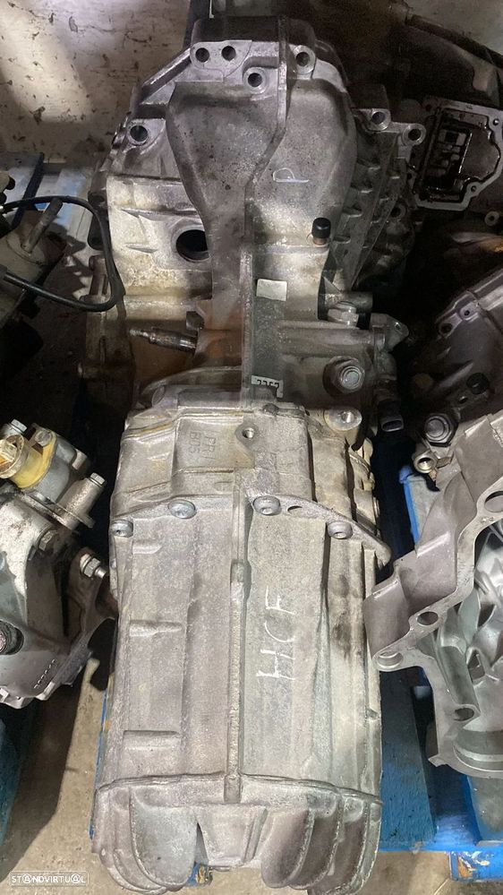 Caixa de Velocidades Audi A4 2.0 TDI Ref: HCF - 1