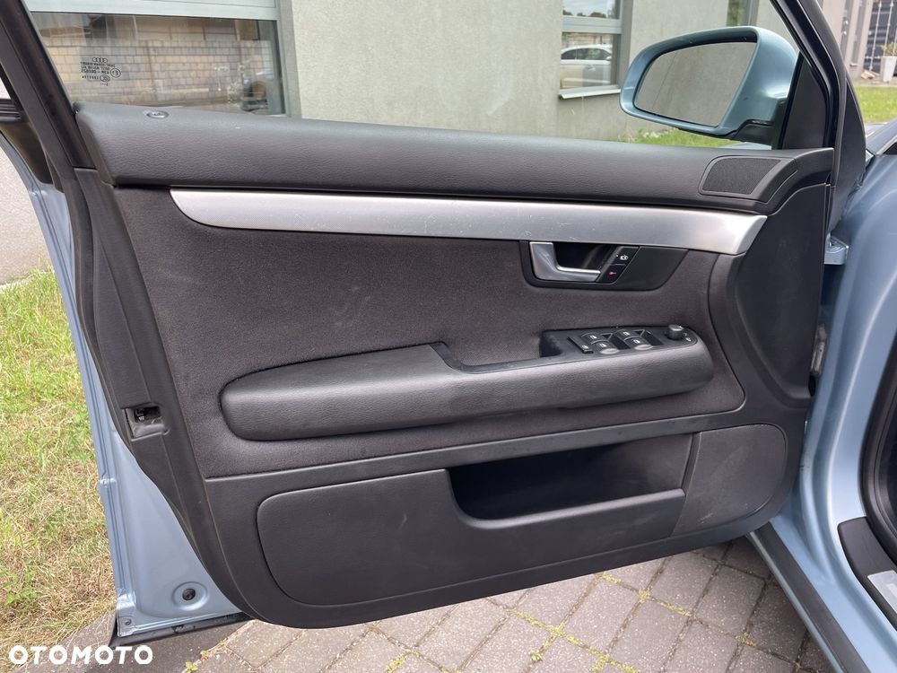 Audi A4 ver-1-8-t-quattro - 2