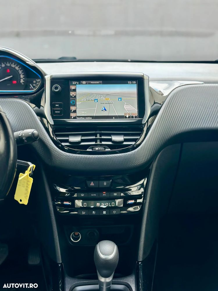 Peugeot 2008 - 14