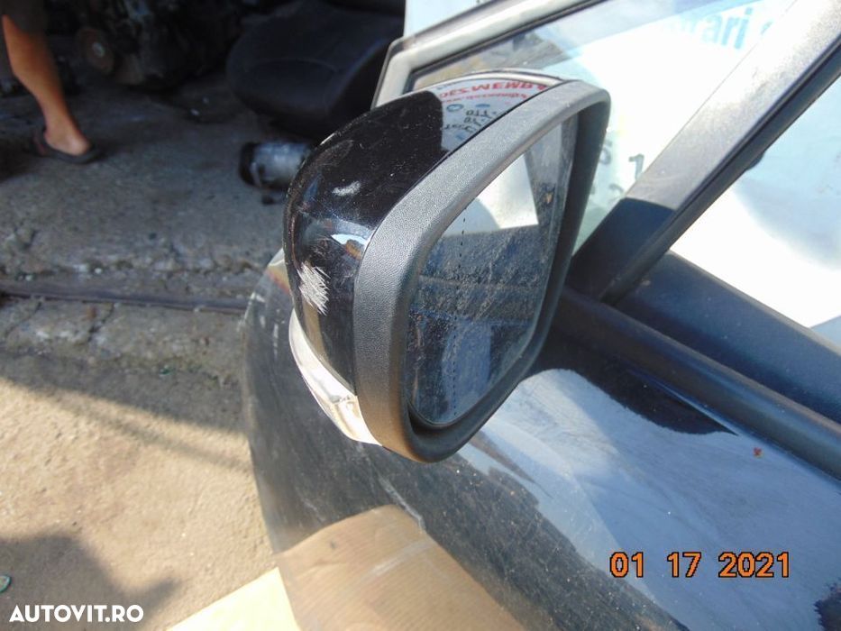 culoare rosu alb negru gri - 2