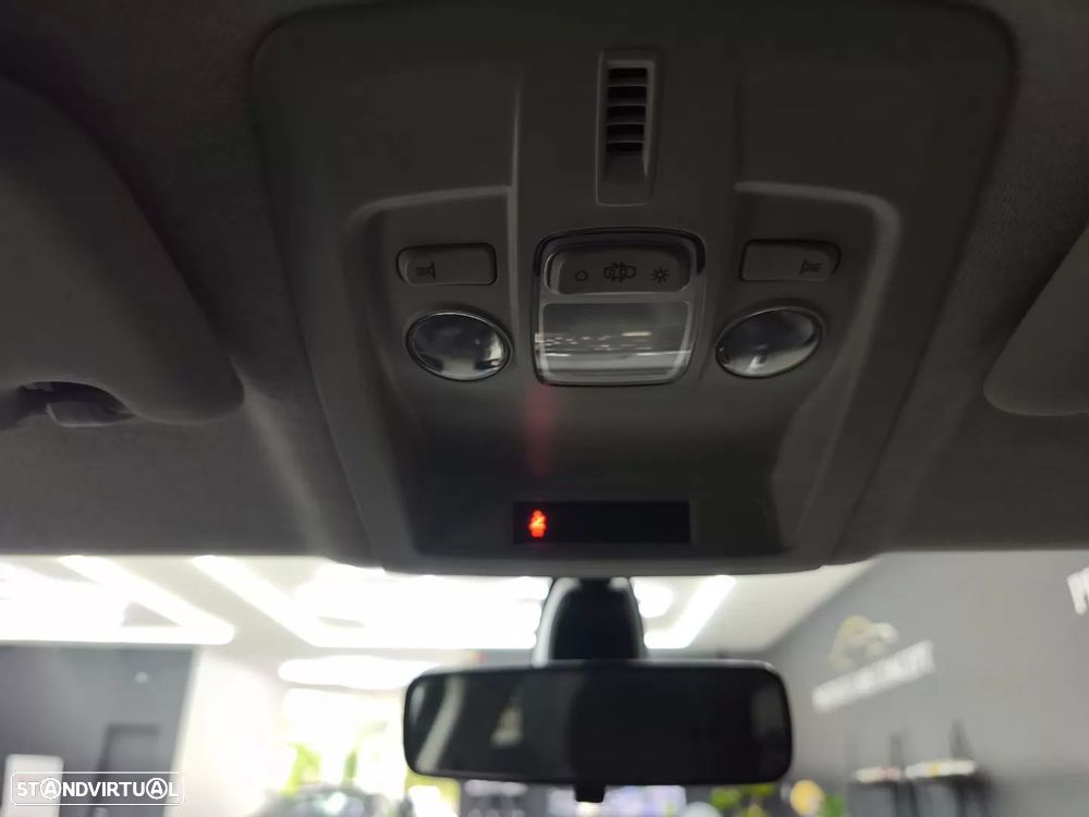 Citroën C4 Cactus 1.5 BlueHDi Shine Pack — fotografia 46