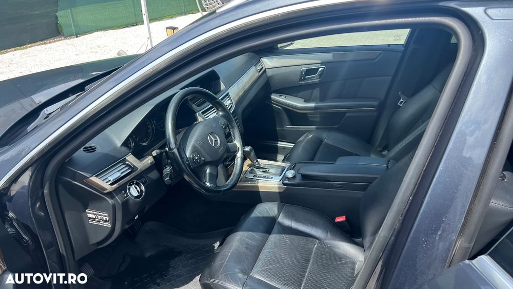 Mercedes-Benz E 220 CDI Automatik Elegance - 2