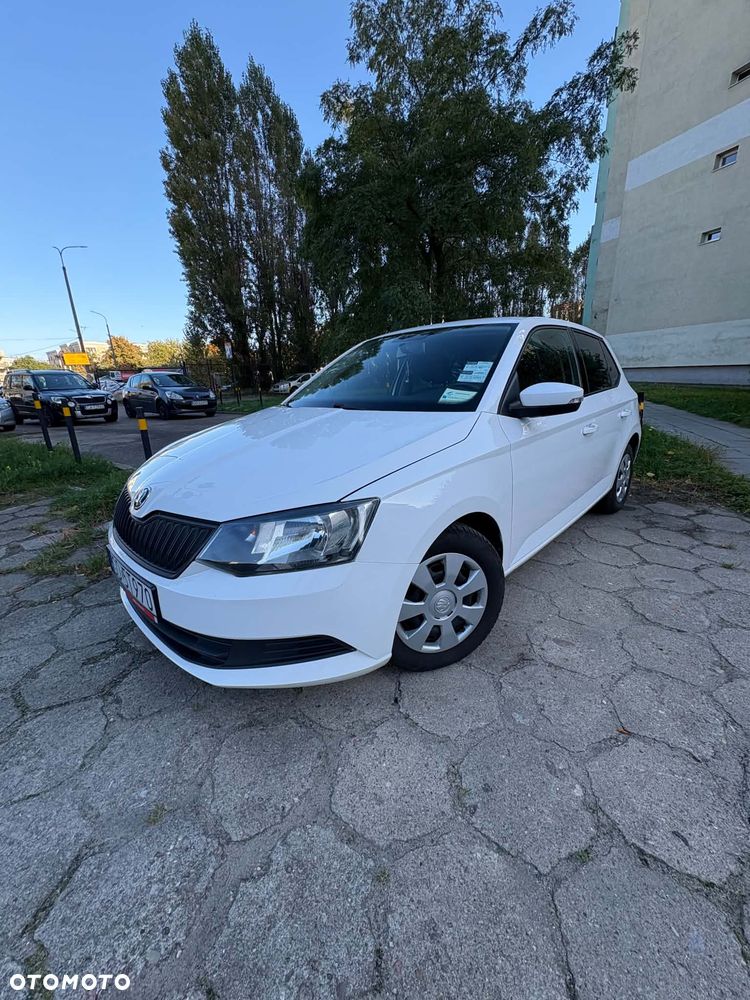 Skoda Fabia 2016 photo 2