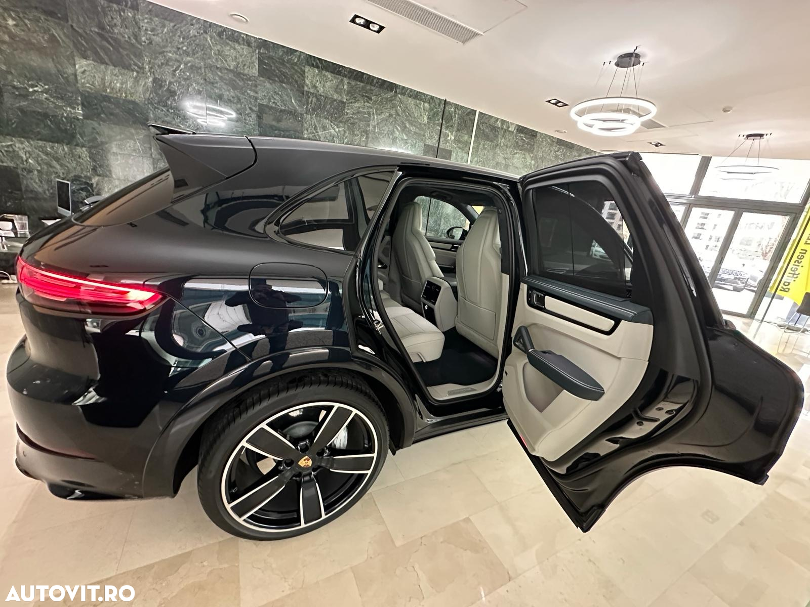 Porsche Cayenne Turbo - 13