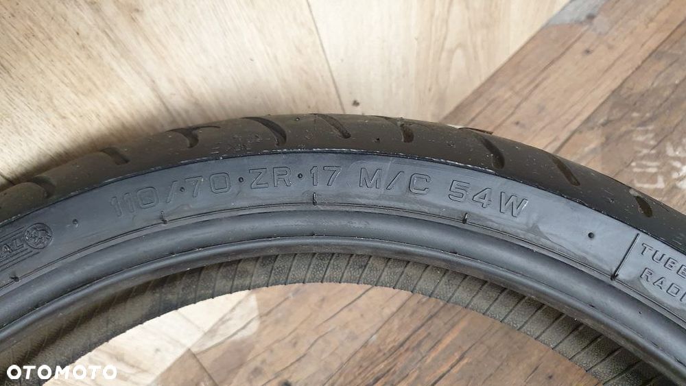 Opona 110/70ZR17 Metzeler Roadtec Z6 - 6