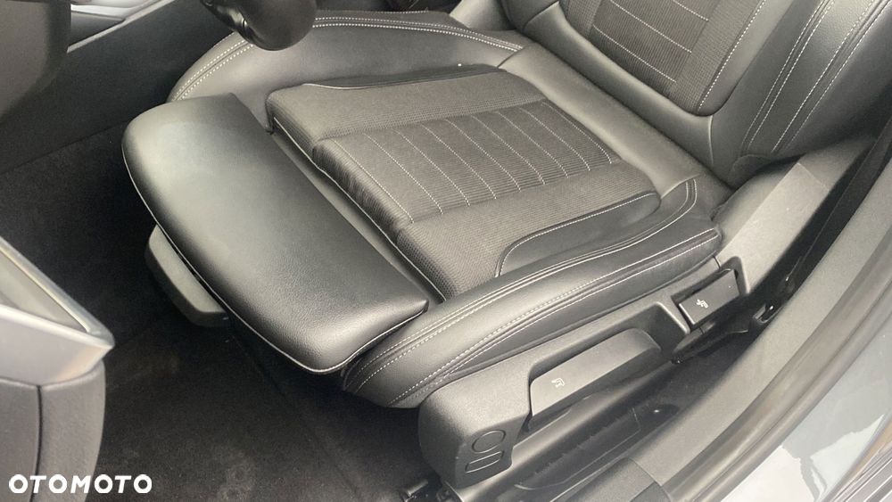 BMW Seria 3 318i - 18