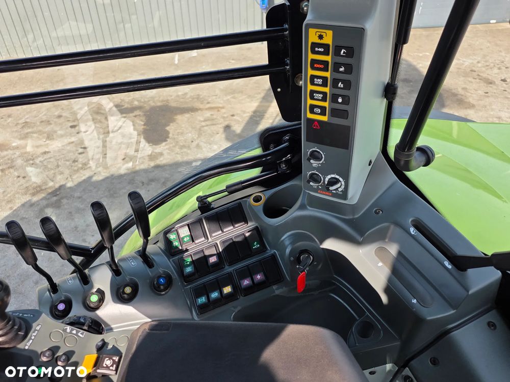 Claas Arion 640 Cis - 11