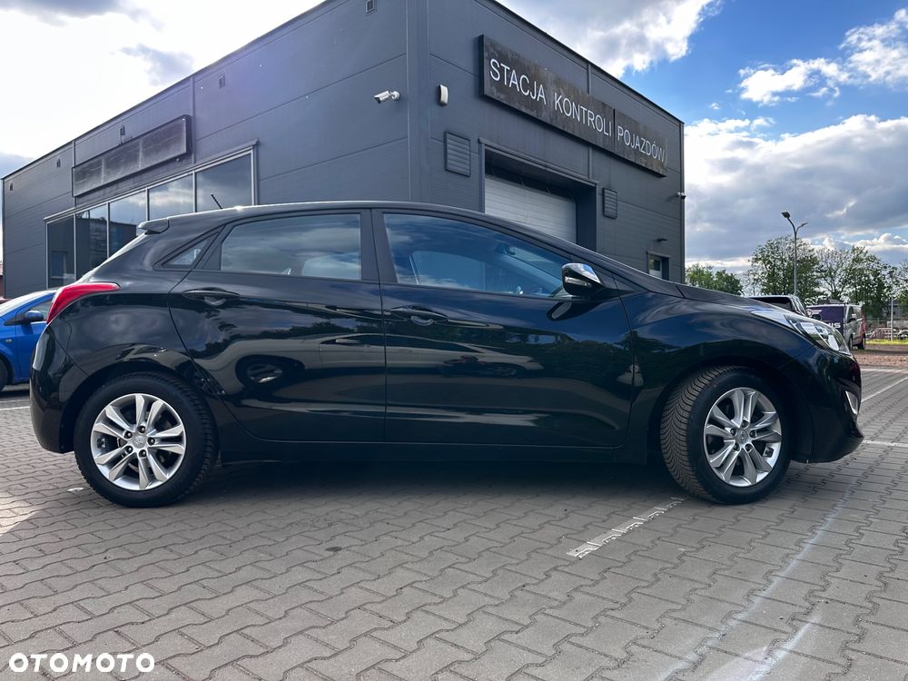 Hyundai i30 1.4 Fifa World Cup Edition - 9
