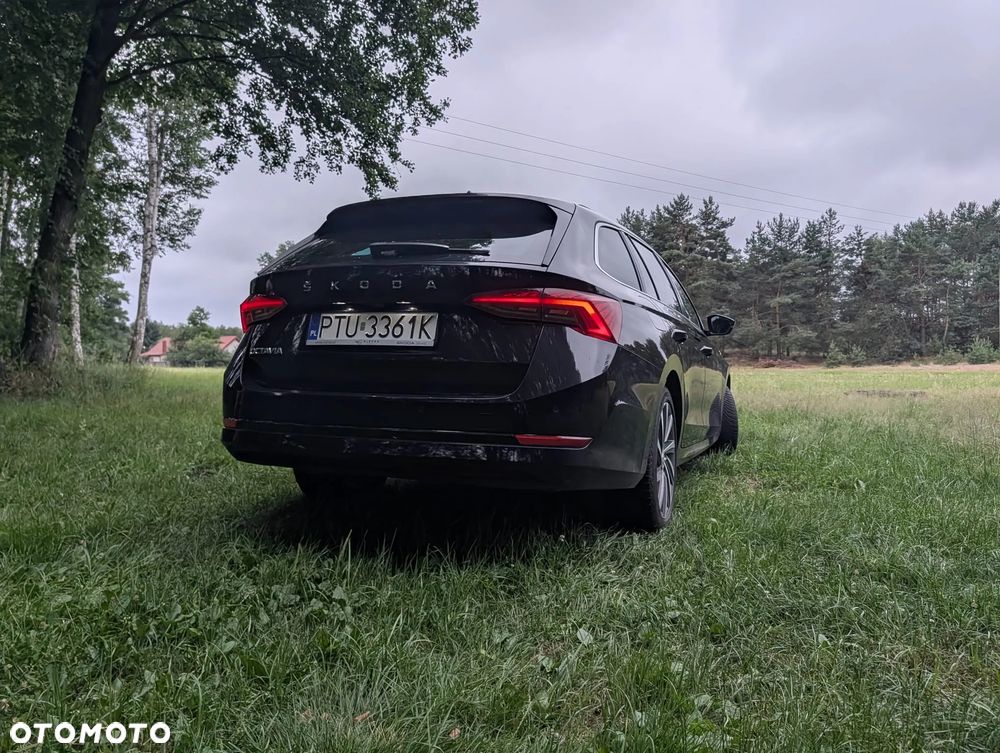 Skoda Octavia ver-2-0-tdi-sportline-dsg - 11