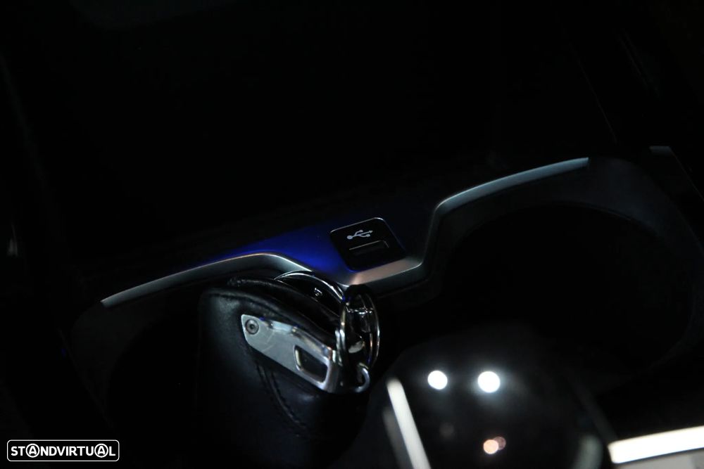 BMW 216 Gran Coupé d Pack Desportivo M - 18