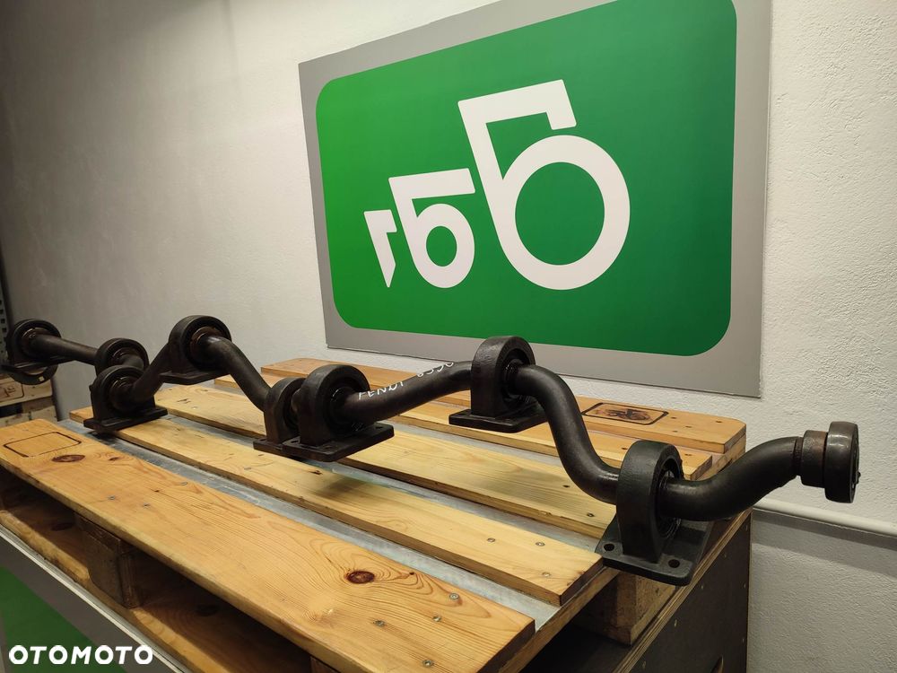 Wał wytrząsacza kombajn Fendt 8350 - 3