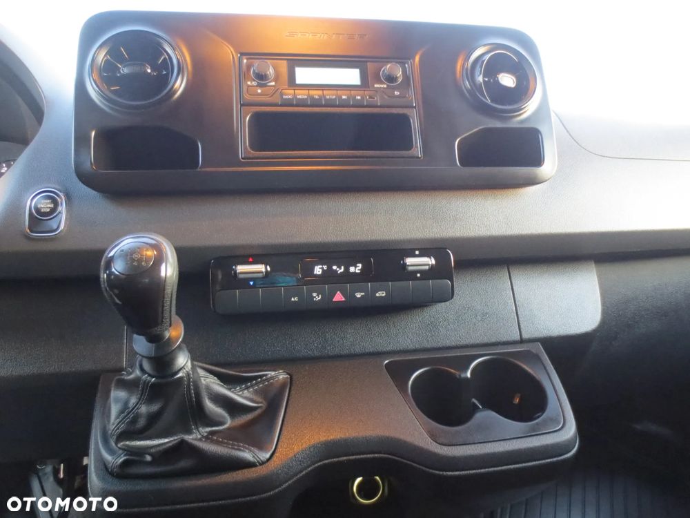 Mercedes-Benz SPRINTER L2H2  SALON POLSKA ORYGINAŁ NISKI PRZEBIEG - 15