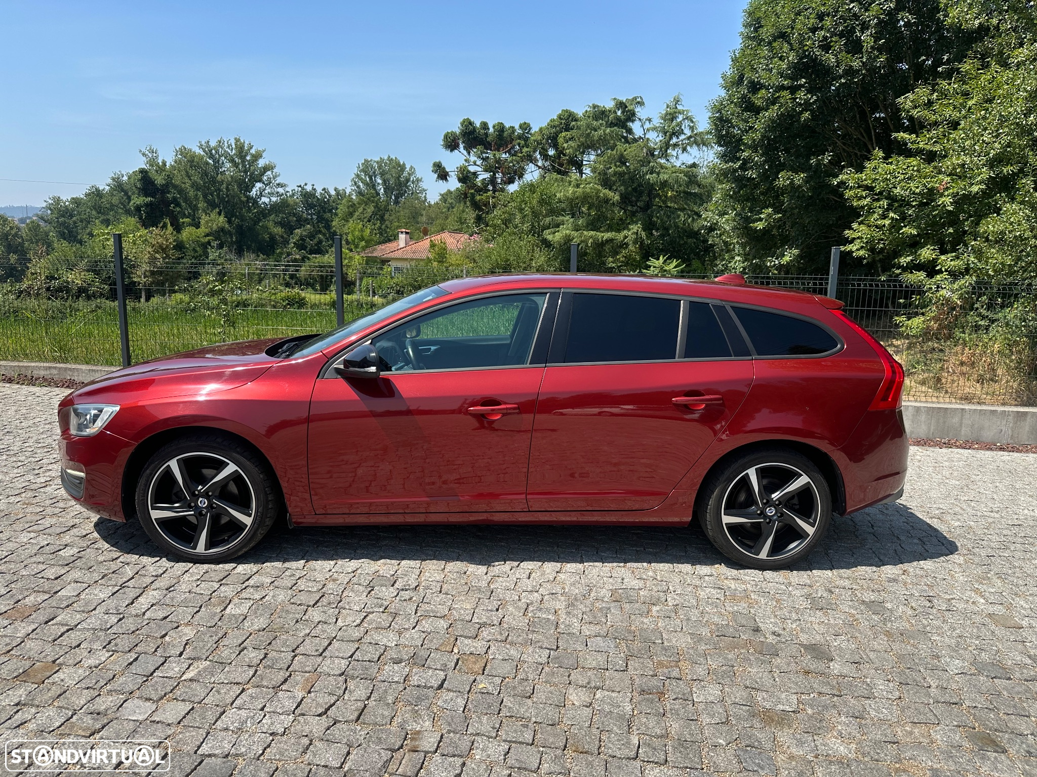Volvo V60 1.6 D2 Drive Summum Start/Stop - 3