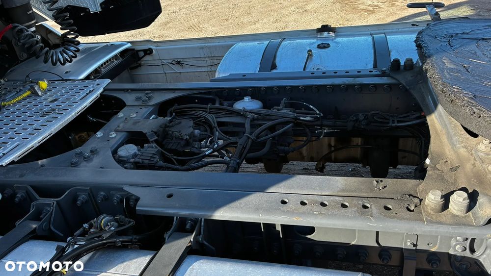 DAF XG - 22