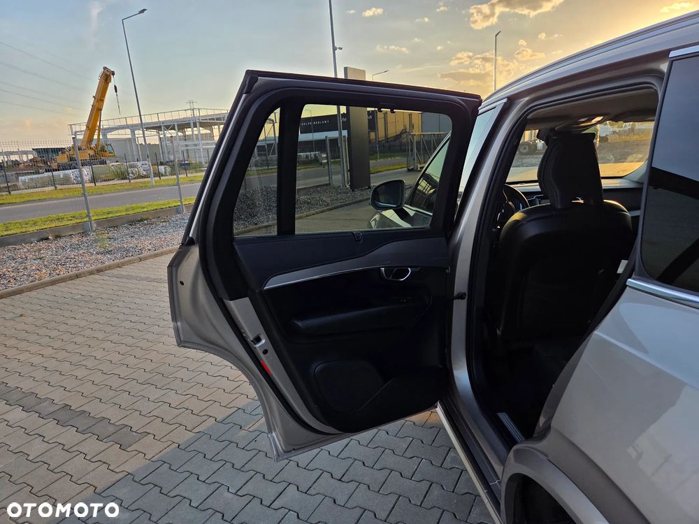 Volvo XC 90 B5 D AWD Plus Bright - 29