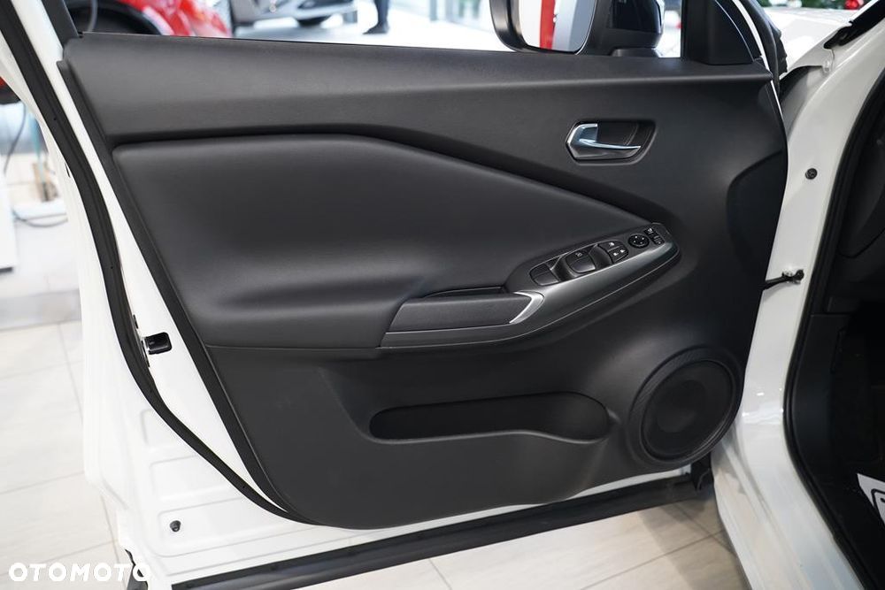 Nissan Juke 1.0 DIG-T Acenta DCT - 10