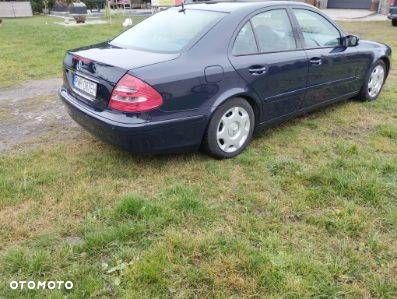 Mercedes-Benz Klasa E 220 CDI Automatik Classic - 4