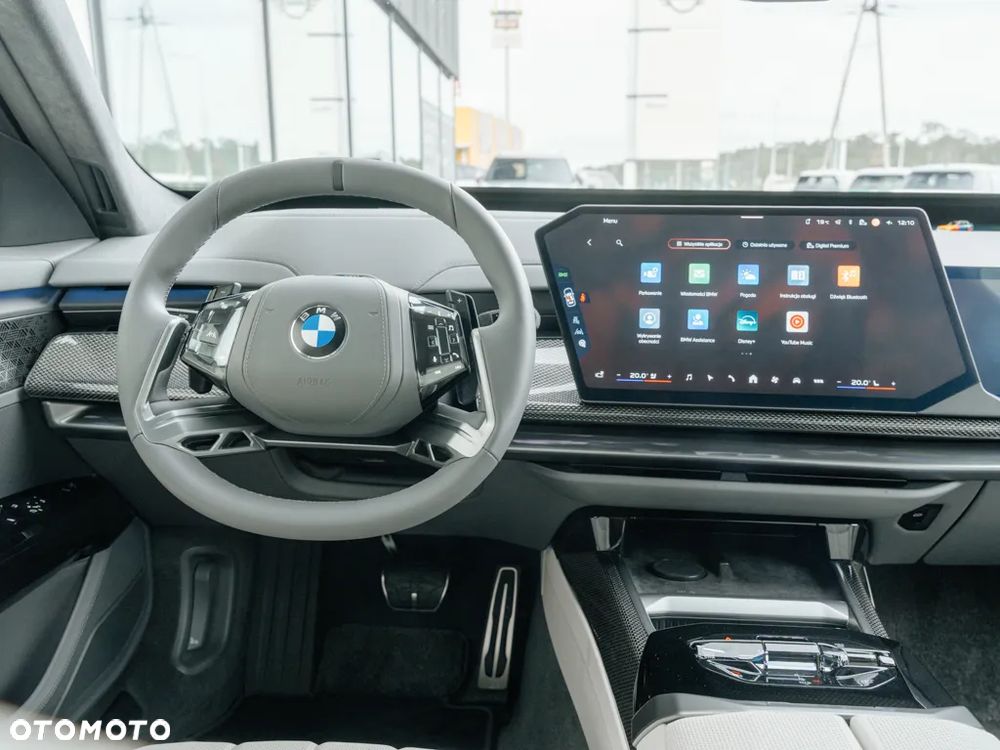 BMW Seria 7 - 11