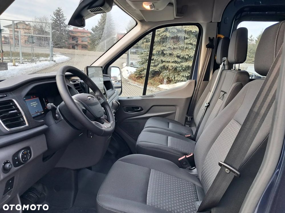 Ford Transit - 11