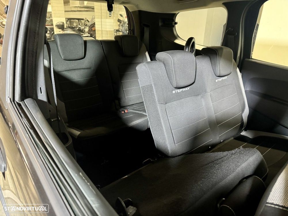 Dacia Lodgy 1.5 Blue dCi Stepway 7L - 38