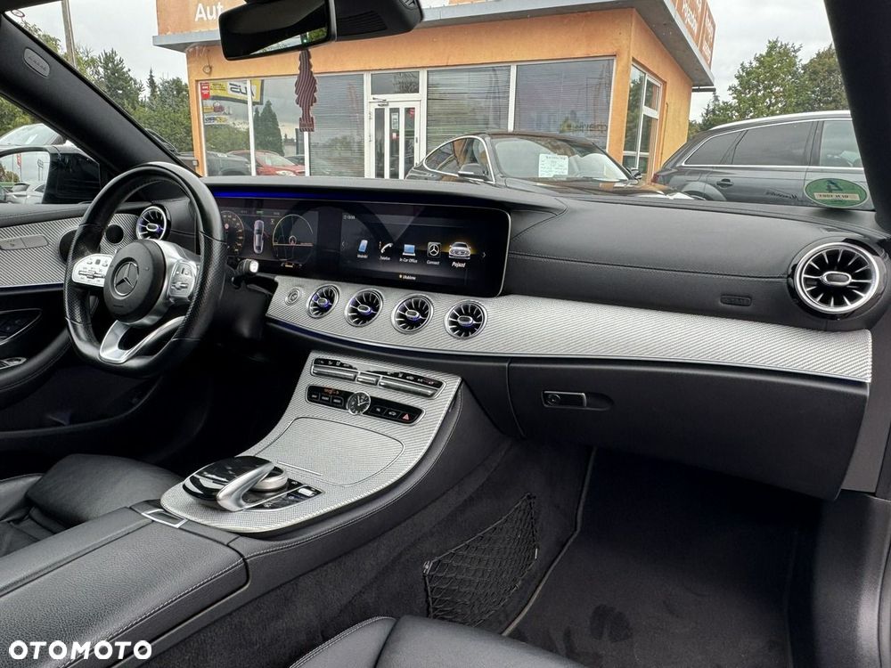Mercedes-Benz Klasa E 200 4-Matic AMG - 27