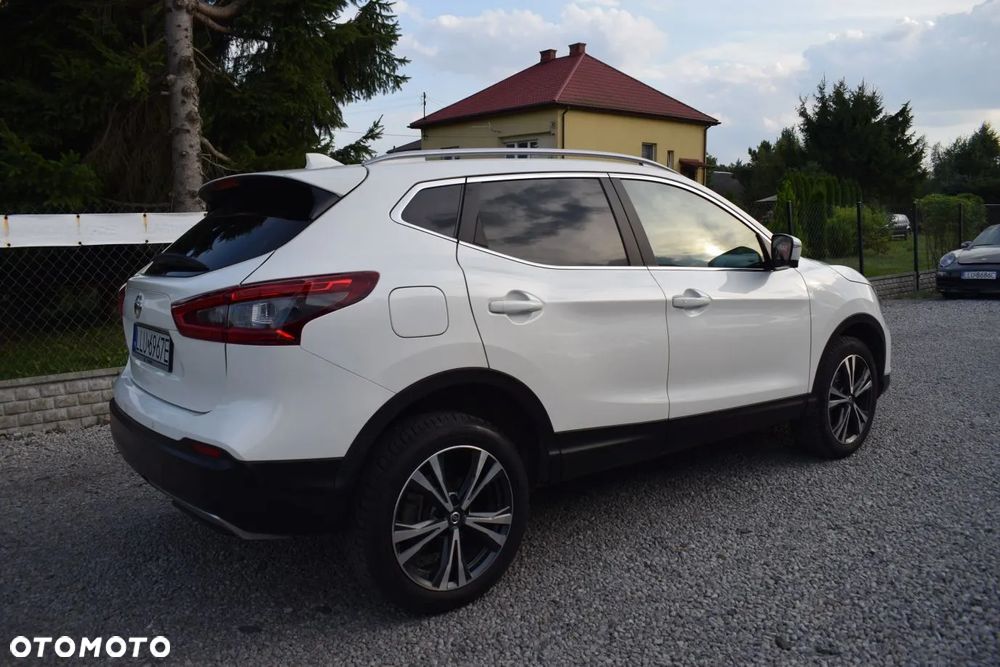Nissan Qashqai 1.3 DIG-T Tekna - 2