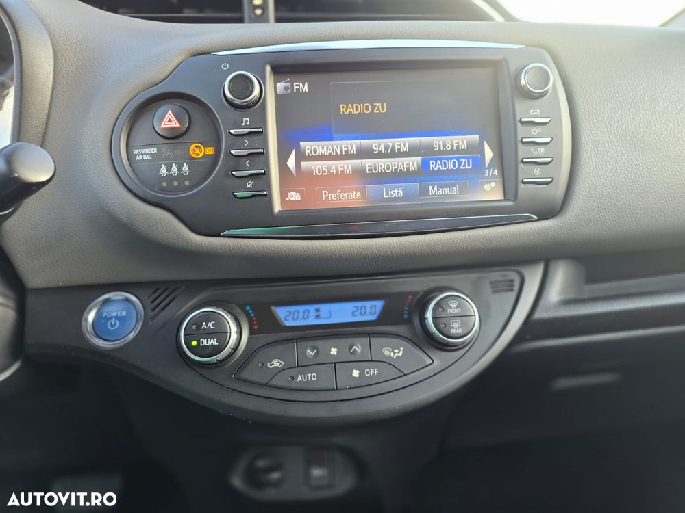Toyota Yaris 1.5 VVT-i HSD Active - 8