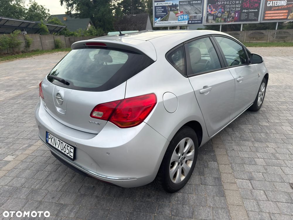 Opel Astra - 8