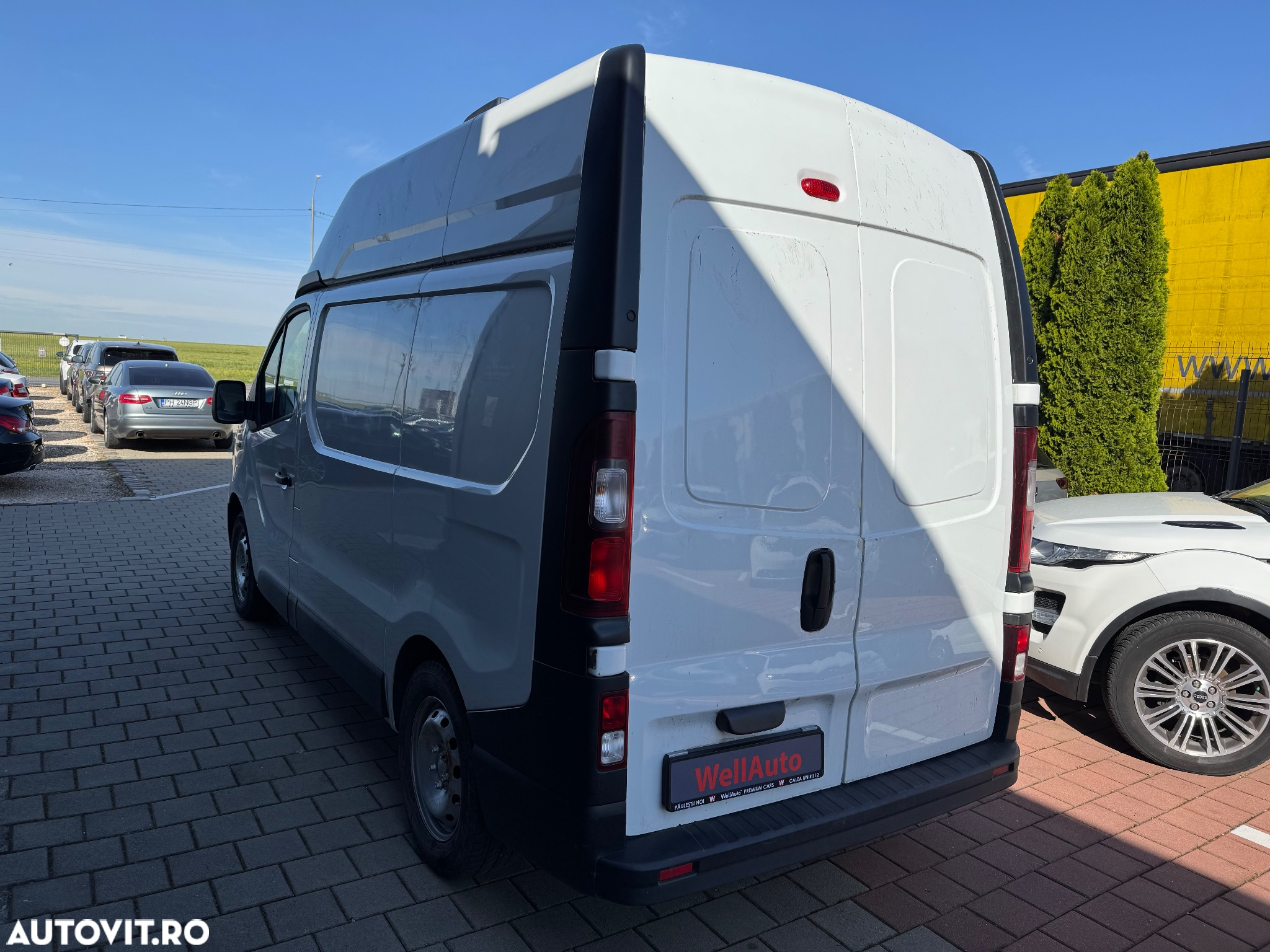 Renault Trafic - 6