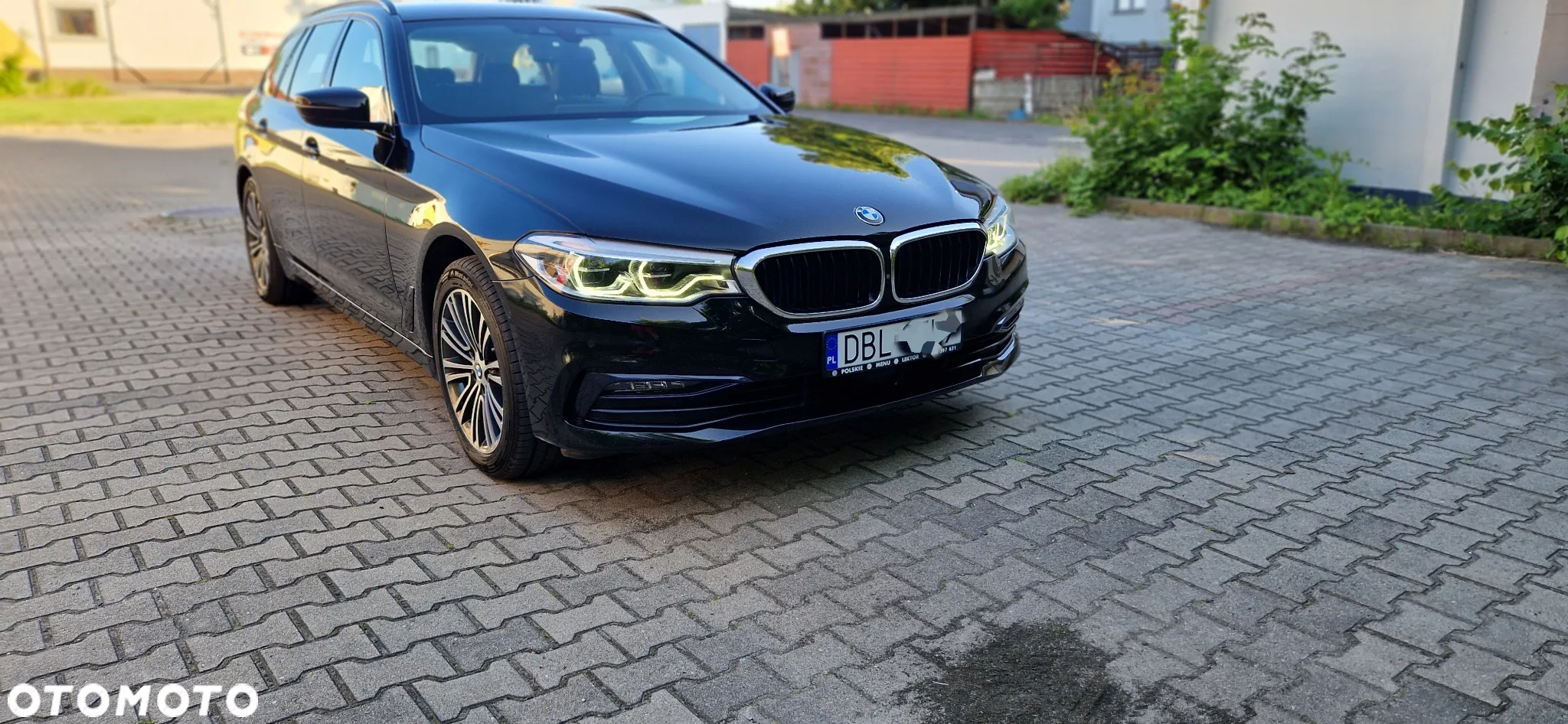 BMW Seria 5 520d Touring Sport Line - 2