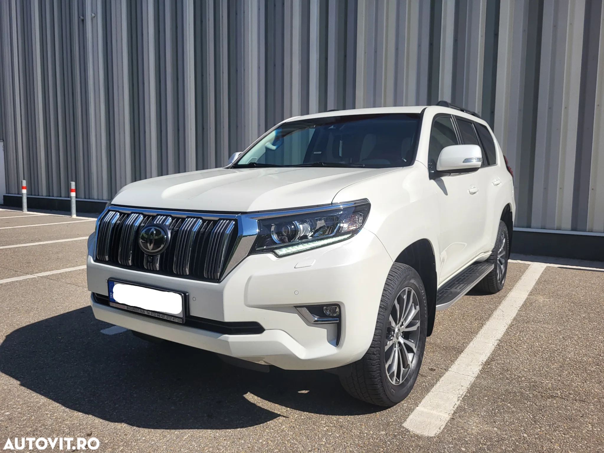 Toyota Land Cruiser 2.8l Turbo D-4D A/T AVS Luxury - 10