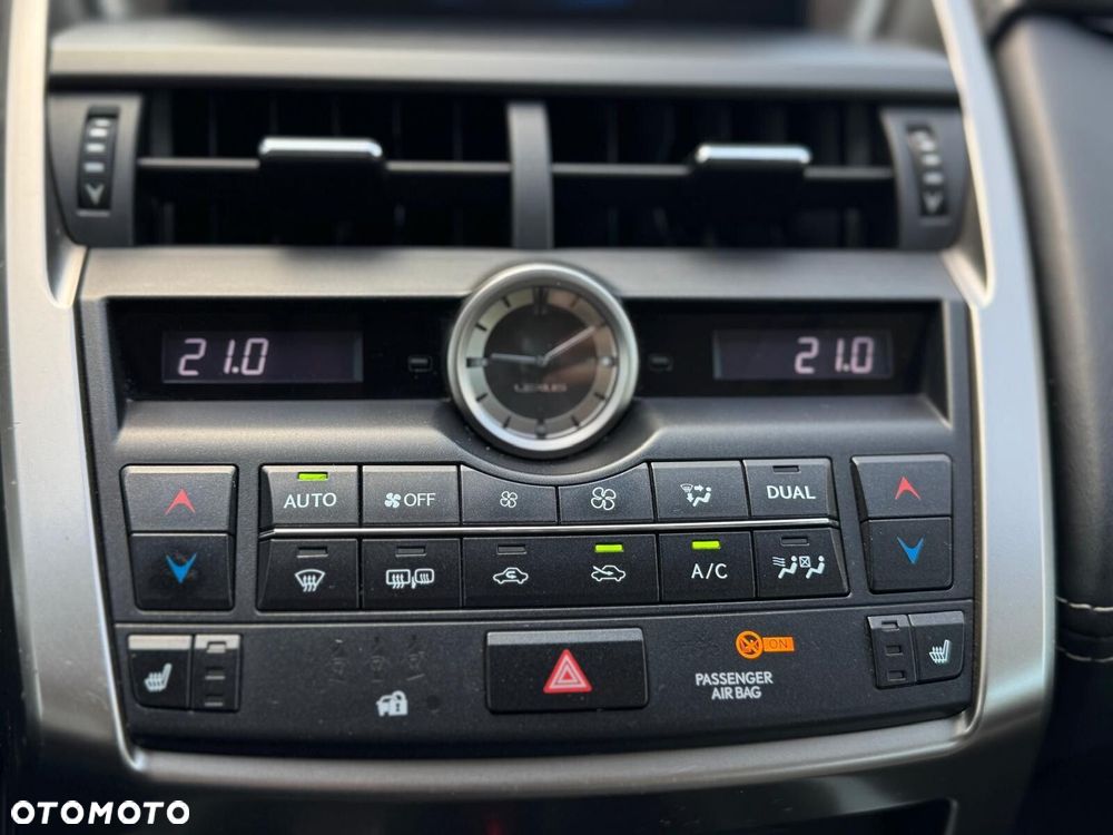 Lexus NX 200t Comfort AWD - 32