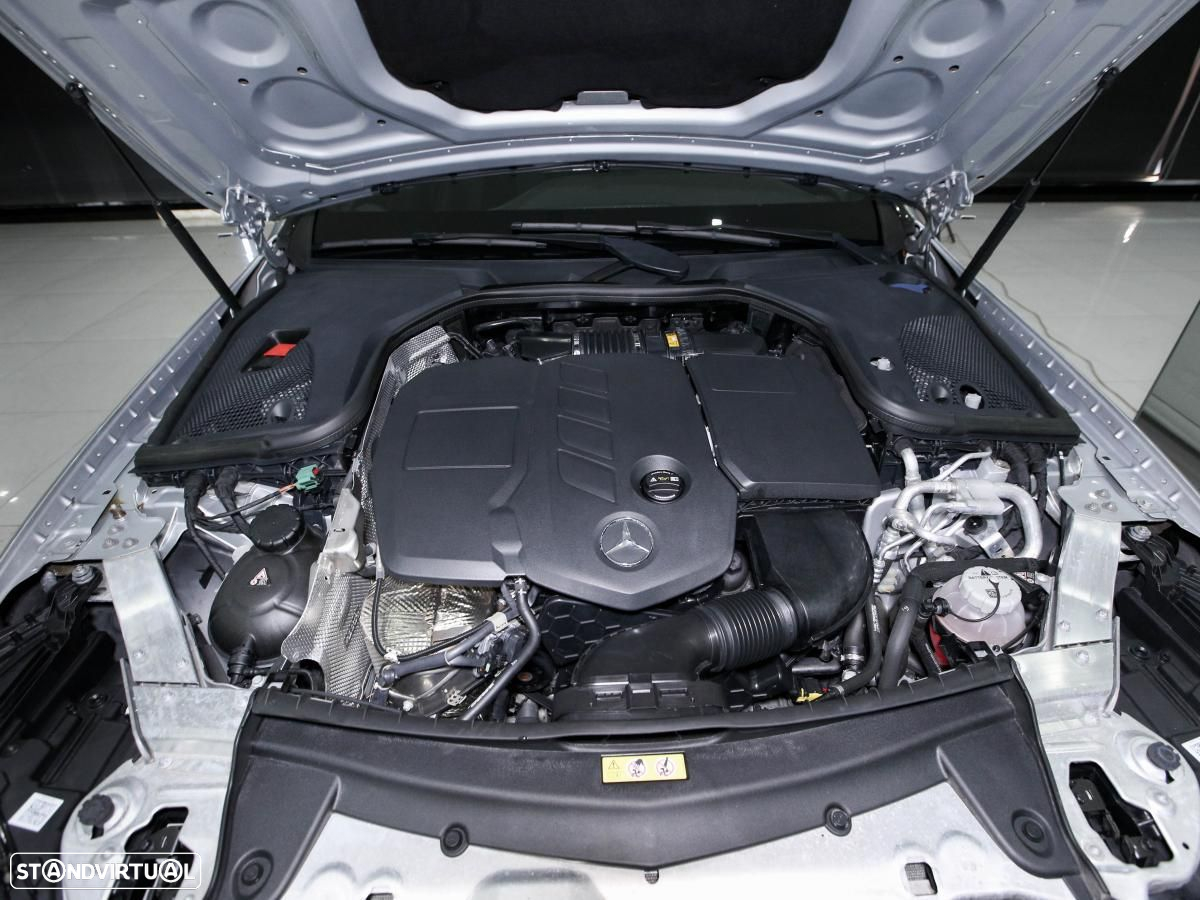 Mercedes-Benz E 300 de AMG Line - 13