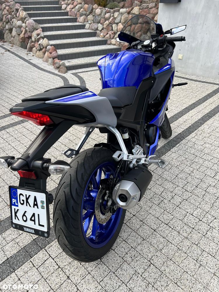 Yamaha YZF - 33